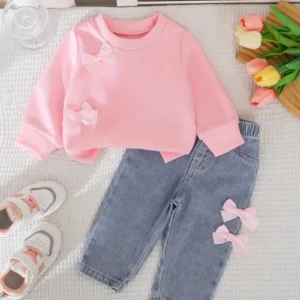 Conjunto pantalón jeans más polera rosada