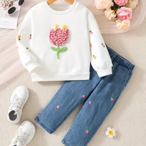 Conjunto pantalón jean + polera flor